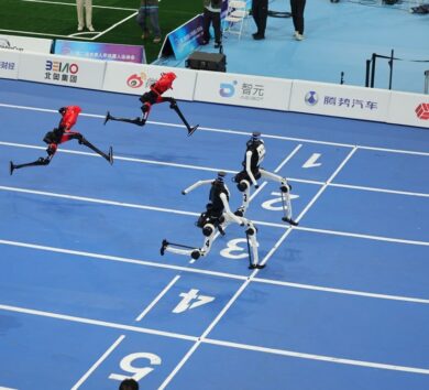 The large group 100-meter sprint match on the 2nd World Humanoid Robot Games on August 26, 2026. Photo_ Li Hao_GT