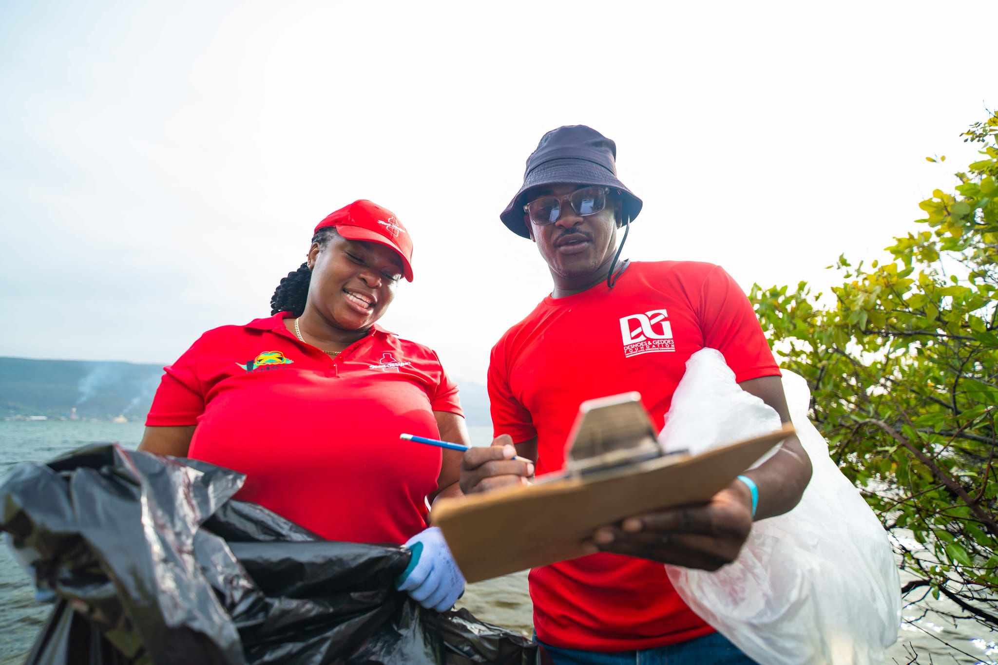 D&G Foundation International Coastal Clean Up Day -29