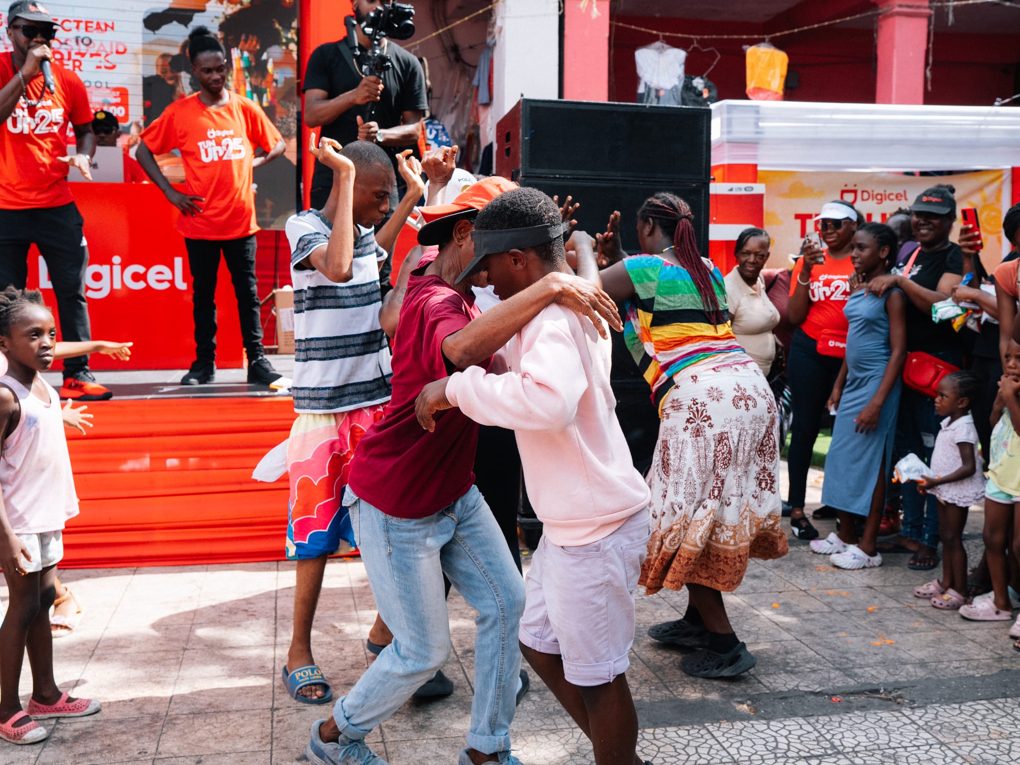 Digicel-36