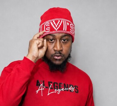 Dancehall artist Navino copy