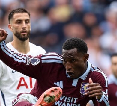 Aston Villa beat Tottenham 3-2 (2)