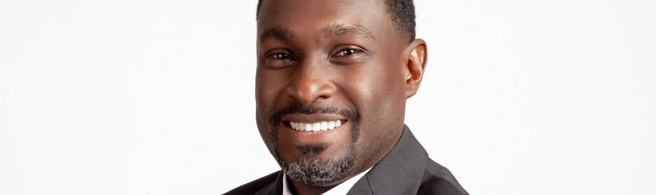 Dr. Ike Johnson (2) – Chief Operating Officer, Co-Founder and Head of Private Equity and M&A at Sygnus Group.jpg