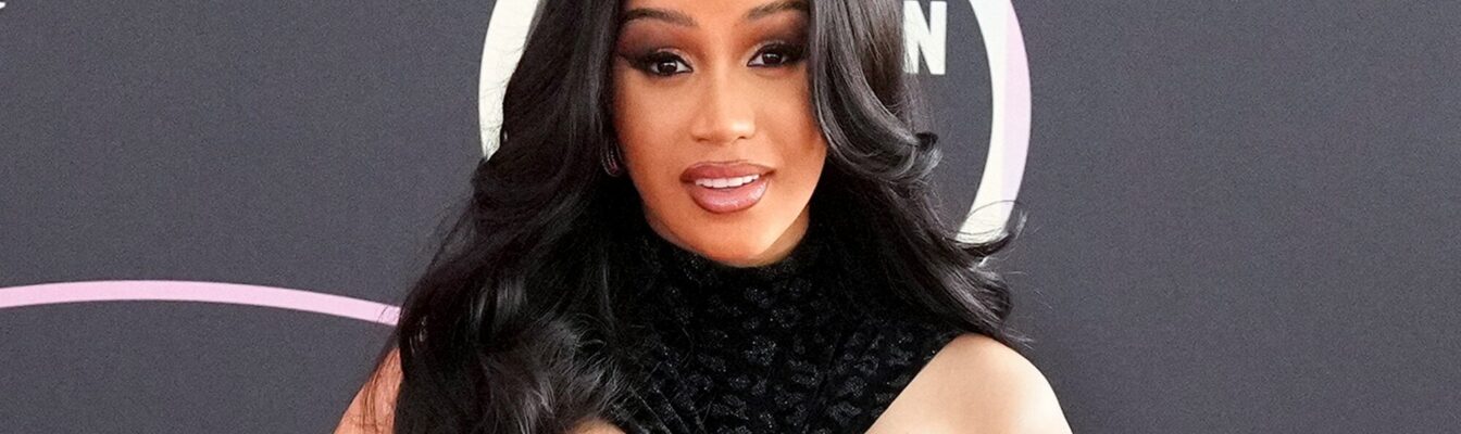 2021 American Music Awards Red Carpet Roll-Out With Host Cardi B